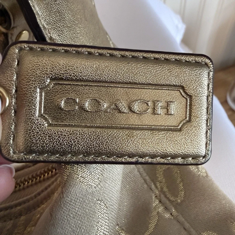 Coach Ltd Ed Poppy Lurex Script F17472 Hobo Shoulder Bag Gold Jacquard & Leather